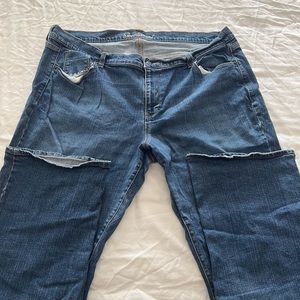 20 Old Navy Sweetheart mid rise jeans